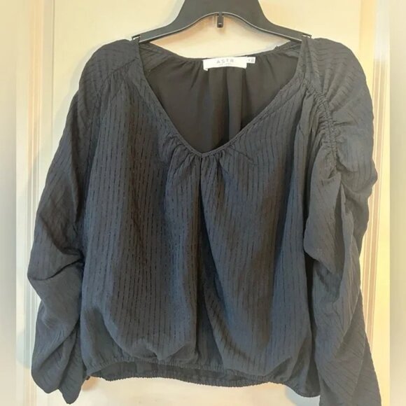 ASTR The Label Black Striped Ruched Tie Sleeve V- Neck Top, Size XL - Picture 1 of 7